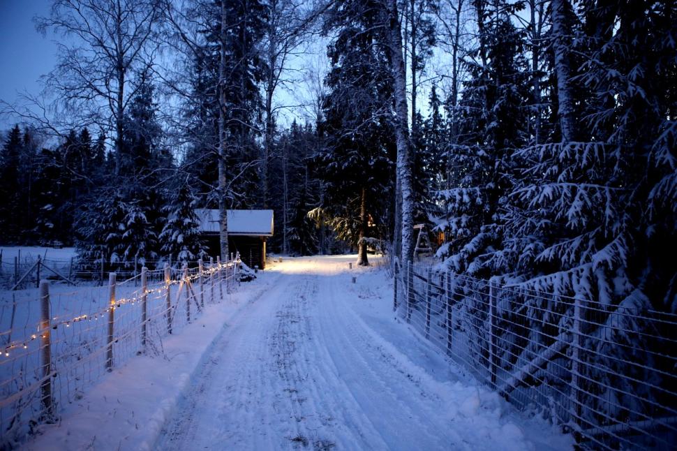 Snowy exterior christmas scene